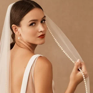 Velo da sposa di lusso 2023 Young Chic con bordo di perle per abiti da sposa bianchi, avorio e bianco latte