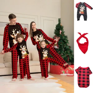 Pigiama Natalizio Coordinato per Famiglia – Stampa Babbo Natale, Elfo & Albero di Natale ecc | Set per Genitori, Bambini e Animali Domestici | Maglia e Pantaloni Scozzesi