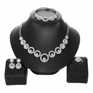 Set di Gioielli in Diamante di Zirconia per Donna - Anello, Orecchini, Collana, Braccialetto